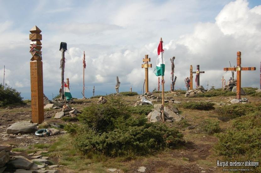 Kopjafák és keresztek a Madarasi Hargitán